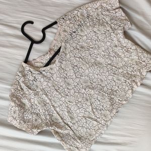 H&M lace crop top